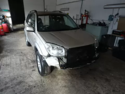 Toyota RAW-4 2003 m., 2 nuotrauka