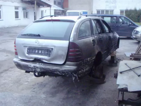 Mercedes-Benz C-203 2004 m.