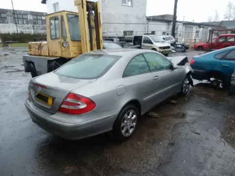 Mercedes-Benz CLK-209 2003 m., 3 nuotrauka