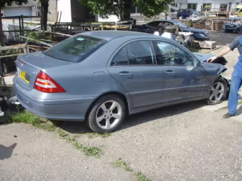 Mercedes-Benz C-203 2004 m., 2 nuotrauka