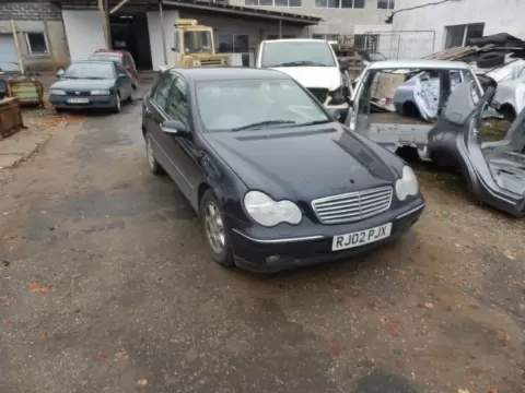 Mercedes-Benz C-203 2002 m., 2 nuotrauka