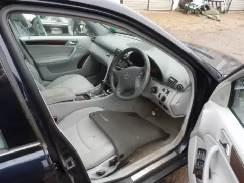 Mercedes-Benz C-203 2002 m., 3 nuotrauka