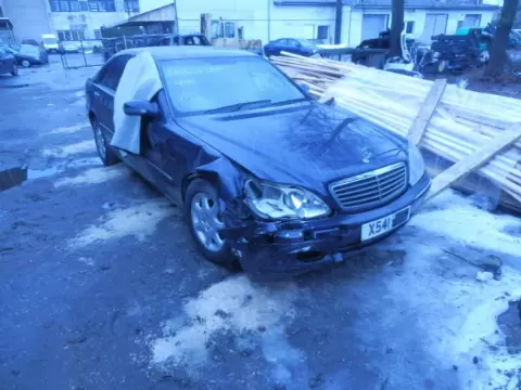 Mercedes-Benz S-220 2000 m., 2 nuotrauka