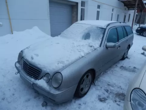Mercedes-Benz E-210 2000 m., 3 nuotrauka