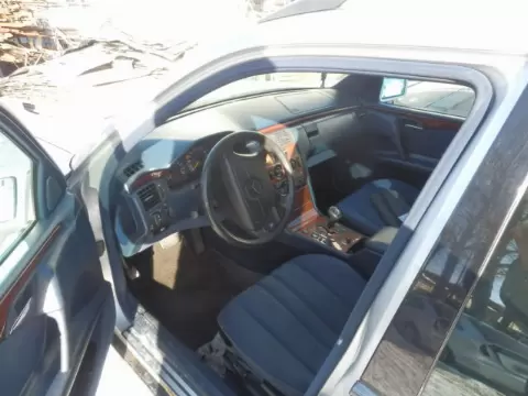 Mercedes-Benz E-210 1997 m., 3 nuotrauka