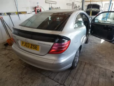 Mercedes-Benz CLC-203 Sport coupe 2003 m.
