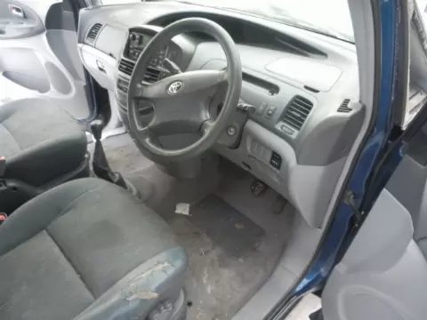 Toyota Previa 2002 m.