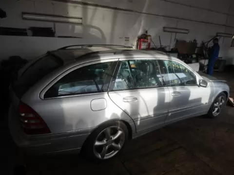 Mercedes-Benz C-203 2005 m., 2 nuotrauka
