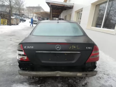 Mercedes-Benz E-211 2003 m., 2 nuotrauka