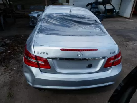 Mercedes-Benz E-207 coupe 2012 m.