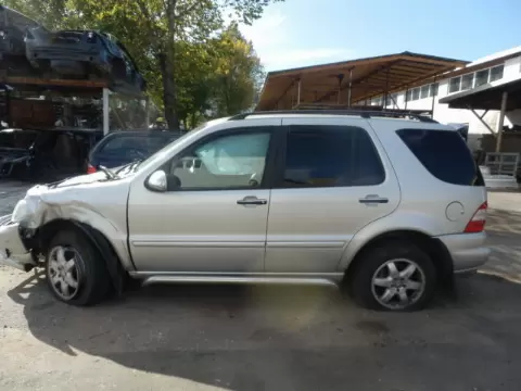 Mercedes-Benz ML-163 2002 m., 4 nuotrauka