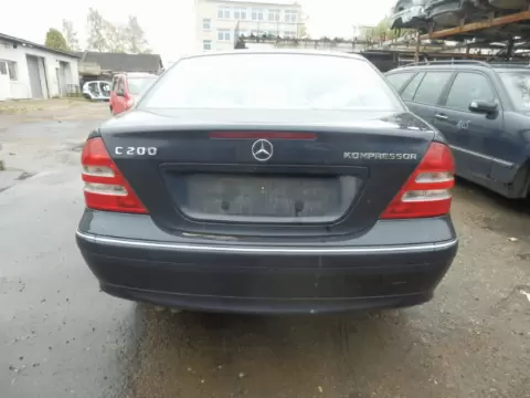 Mercedes-Benz C-203 2003 m.
