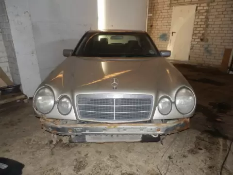 Mercedes-Benz E-210 1998 m., 7 nuotrauka