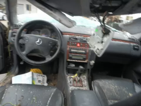 Mercedes-Benz E-210 2001 m., 6 nuotrauka