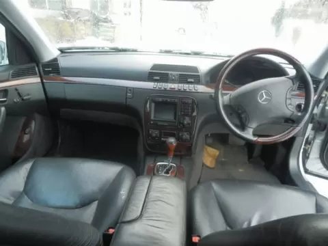 Mercedes-Benz S-220 2000 m.