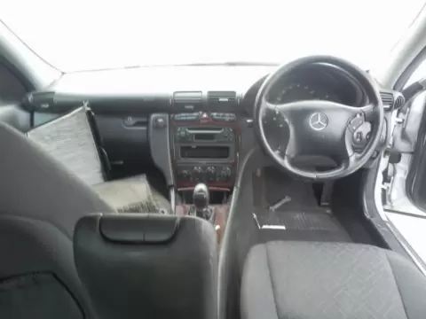 Mercedes-Benz C-203 2003 m.