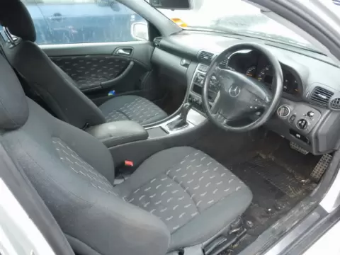 Mercedes-Benz CLC-203 Sport coupe 2003 m., 7 nuotrauka