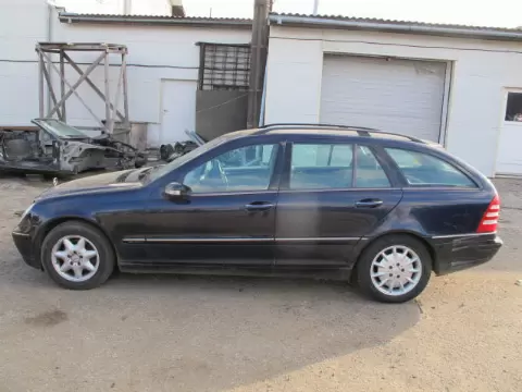 Mercedes-Benz C-203 2002 m., 2 nuotrauka