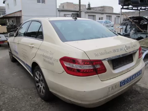 Mercedes-Benz E-212 2010 m., 2 nuotrauka