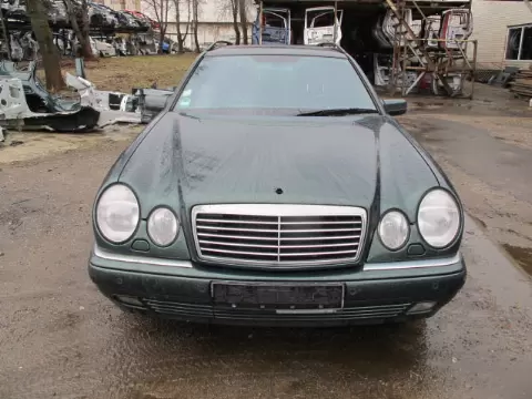 Mercedes-Benz E-210 1997 m., 5 nuotrauka