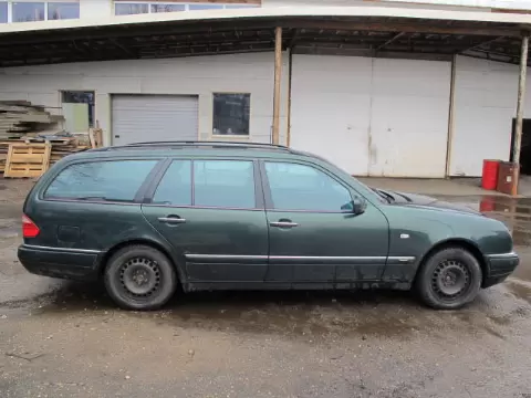 Mercedes-Benz E-210 1997 m., 3 nuotrauka