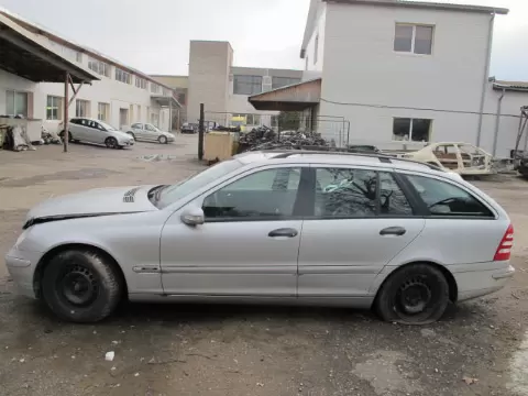 Mercedes-Benz C-203 2002 m., 5 nuotrauka