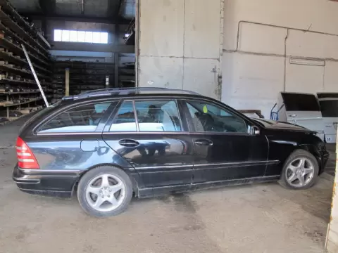 Mercedes-Benz C-203 2001 m., 4 nuotrauka