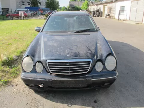 Mercedes-Benz E-210 1999 m., 4 nuotrauka