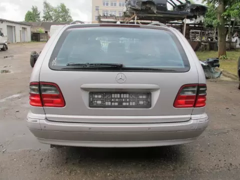 Mercedes-Benz E-210 2002 m., 7 nuotrauka