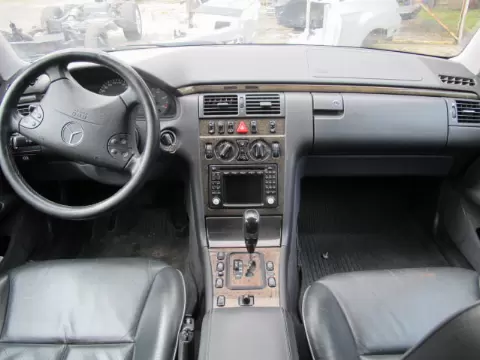 Mercedes-Benz E-210 2002 m., 10 nuotrauka