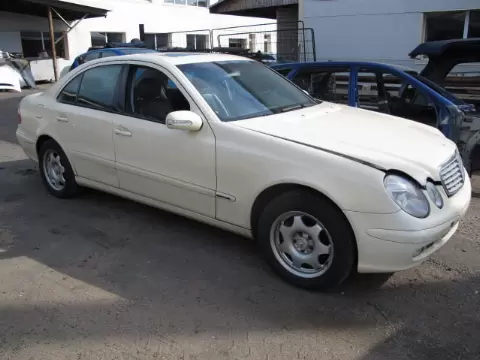 Mercedes-Benz E-211 2004 m., 7 nuotrauka