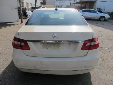 Mercedes-Benz E-212 2011 m.
