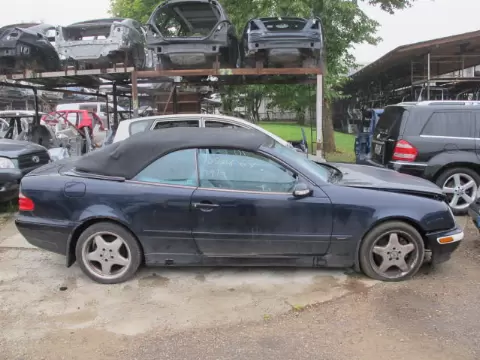 Mercedes-Benz CLK-208 2002 m.