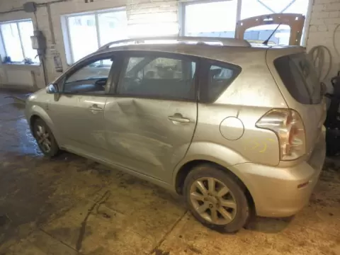 Toyota Corola verso 2005 m.