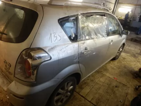 Toyota Corola verso 2005 m., 9 nuotrauka