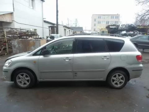 Toyota Avensis Verso 2001 m., 2 nuotrauka