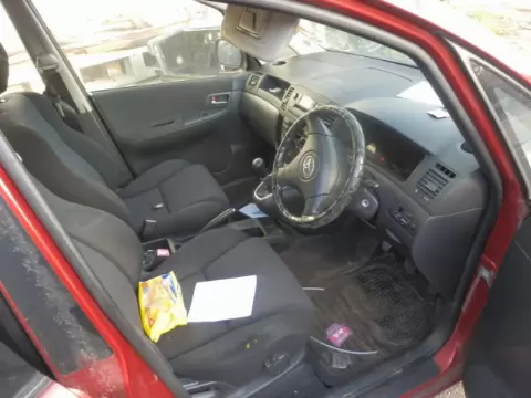 Toyota Corola verso 2003 m., 5 nuotrauka