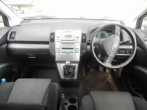 Toyota Corola verso 2007 m., 2 nuotrauka