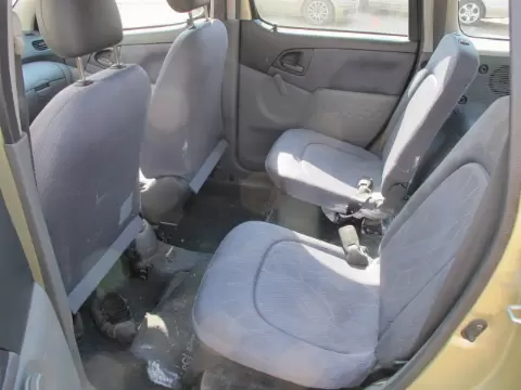Toyota Yaris verso 2000 m., 5 nuotrauka