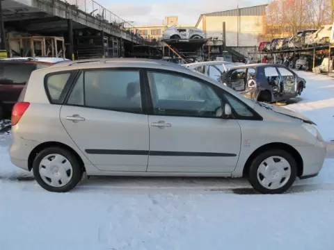 Toyota Corola verso 2002 m., 9 nuotrauka