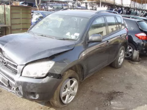 Toyota RAW-4 2006 m.