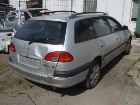 Toyota Avensis 2000 m., 3 nuotrauka